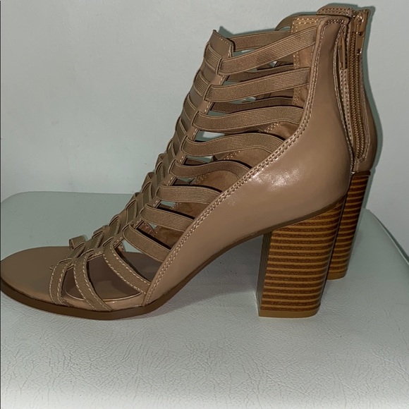 Mia Gladiator Sandal - Picture 4 of 5